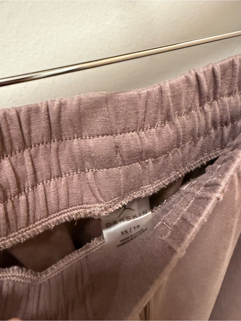 Danskin Dusty Mauve Set - Picture 7 of 7